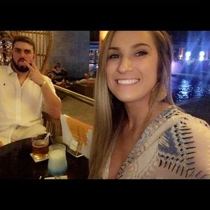 Meet your Posher, Shelbi